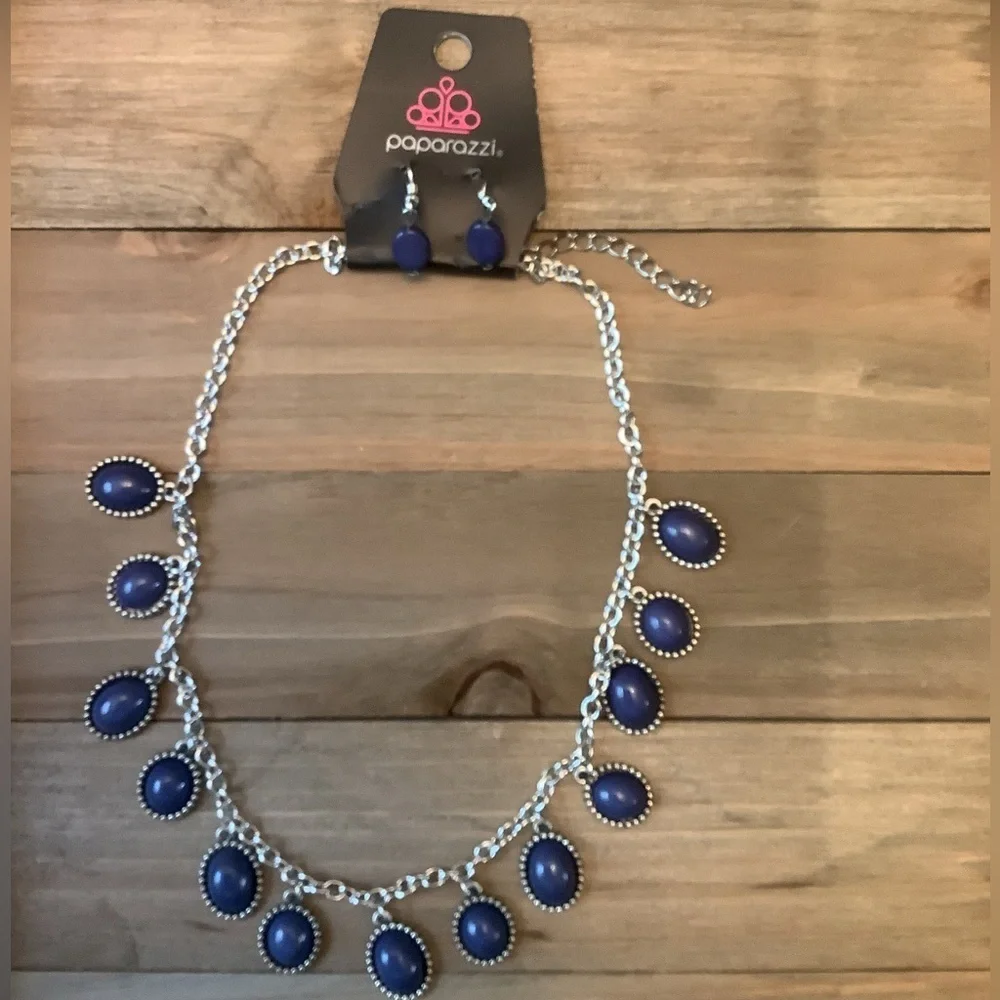 ❄️ Paparazzi | Silver Necklace with Deep Blue Accents with Earrings